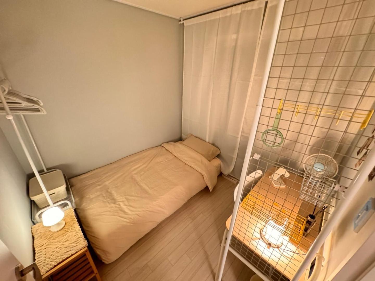 Joyful - 5mins To Korea Univ Station Apartment