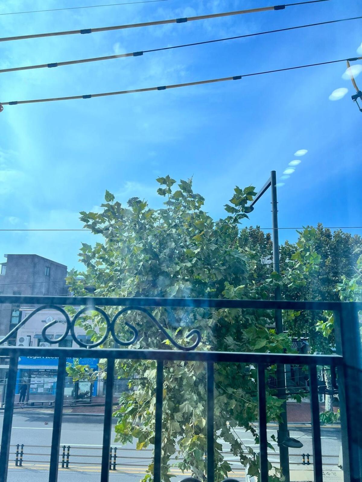 Joyful - 5mins To Korea Univ Station Apartment *